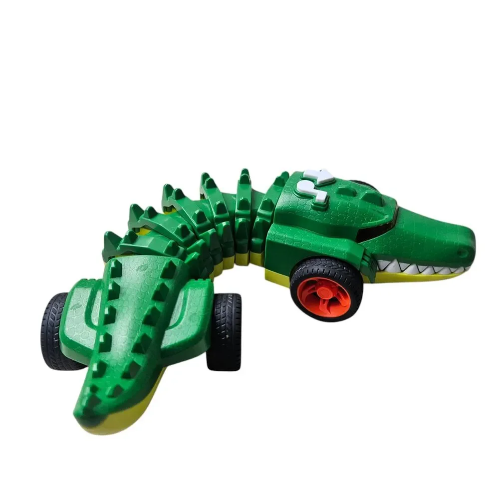 Hot Wheels Mutant Machines Commander Crocodile 12